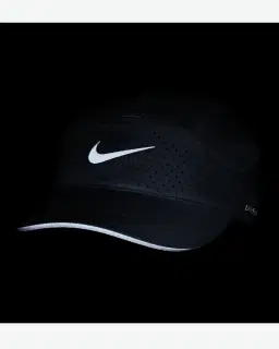Gorra Suave con Motivos Reflectantes Nike Fly Dri-Fit Adv Unisex – 3/4