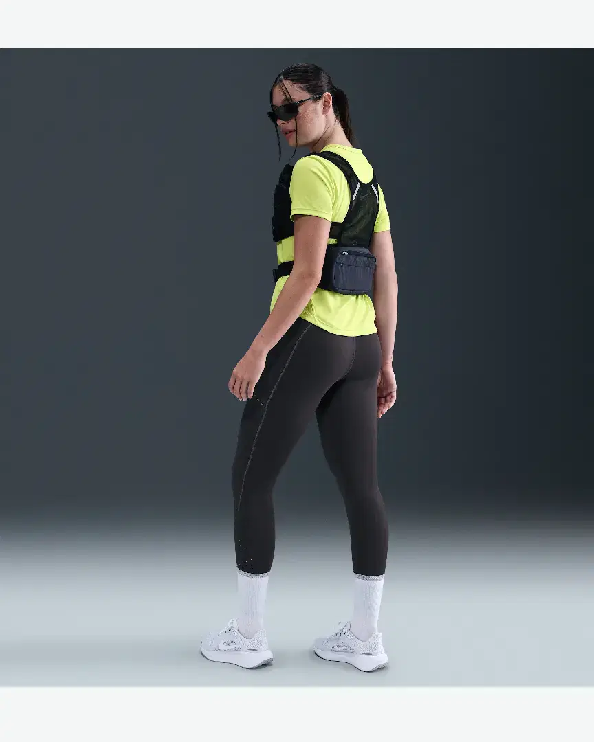 Mallas 7/8 De Cintura Alta Con Motivos Reflectantes Nike Swift W - HV2287-036 (3) au meilleur prix !