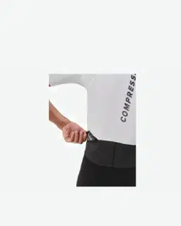 Combinación Trifuncional Compressport Stream Hombre – 4/4