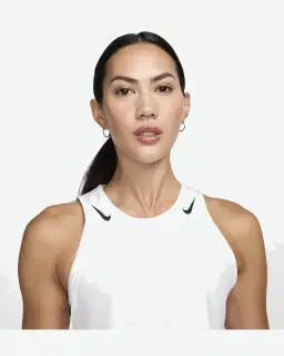 Top Corto Dri-Fit Adv Nike Aeroswift Mujer – 3/4