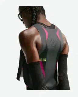 Camiseta sin mangas corta estampada Dri-Fit Adv Nike Aeroswift Mujer – 2/4