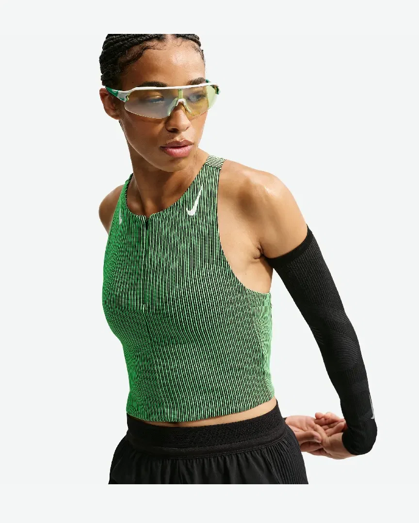 Camiseta sin mangas corta estampada Dri-Fit Adv Nike Aeroswift W