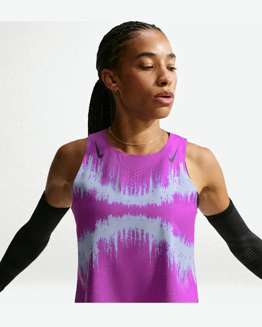 Camiseta sin mangas corta estampada Dri-Fit Adv Nike Aeroswift W