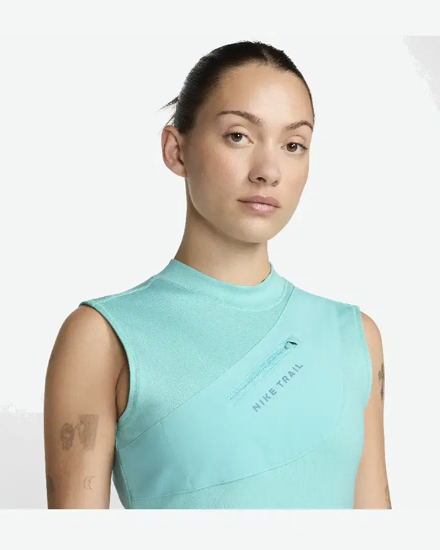 Camiseta sin mangas con bolsillo Dri-Fit Nike Trail W - FV6384-300 (2) au meilleur prix !