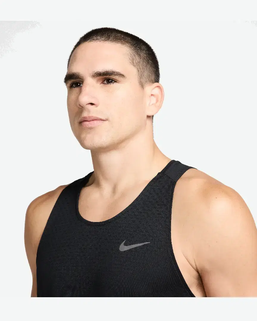 Camiseta sin mangas Dri-Fit Adv Nike Stride M - HV5210-010 (2) au meilleur prix !