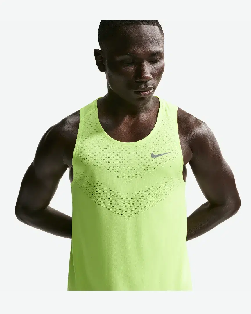 Camiseta sin mangas Dri-Fit Adv Nike Stride M - Men (3) au meilleur prix !