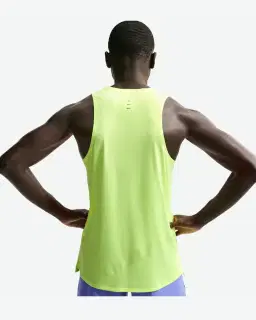 Camiseta sin mangas Dri-Fit Adv Nike Stride Hombre – 2/4