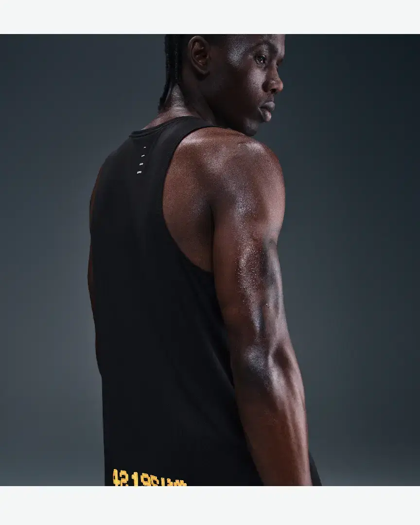 Camiseta sin mangas Dri-Fit Adv Nike Stride M - IH4074-010 (1) au meilleur prix !