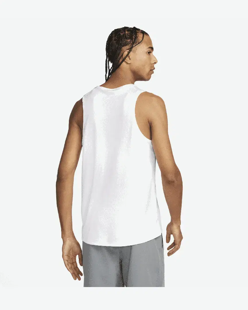 Camiseta sin mangas Dri-Fit Nike Miler M - DV9321-100 (1) au meilleur prix !