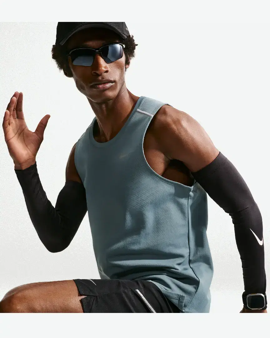 Camiseta sin mangas Dri-Fit Nike Miler M - IF2018-382 (2) au meilleur prix !