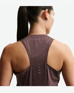 Camiseta sin mangas Dri-Fit Nike Swift Mujer – 2/4