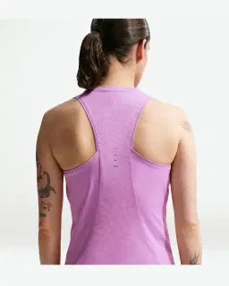 Camiseta sin mangas Dri-Fit Nike Swift Mujer – 2/4