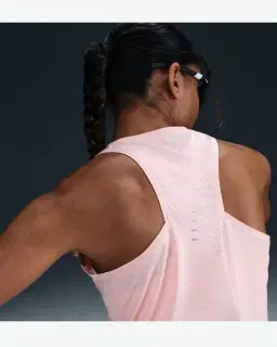 Camiseta sin mangas Dri-Fit Nike Swift Mujer – 2/4