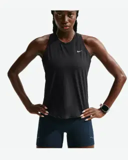 Camiseta sin mangas Dri-Fit Nike Swift Mujer – 1/4