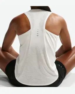 Camiseta sin mangas Dri-Fit Nike Swift Mujer – 2/4