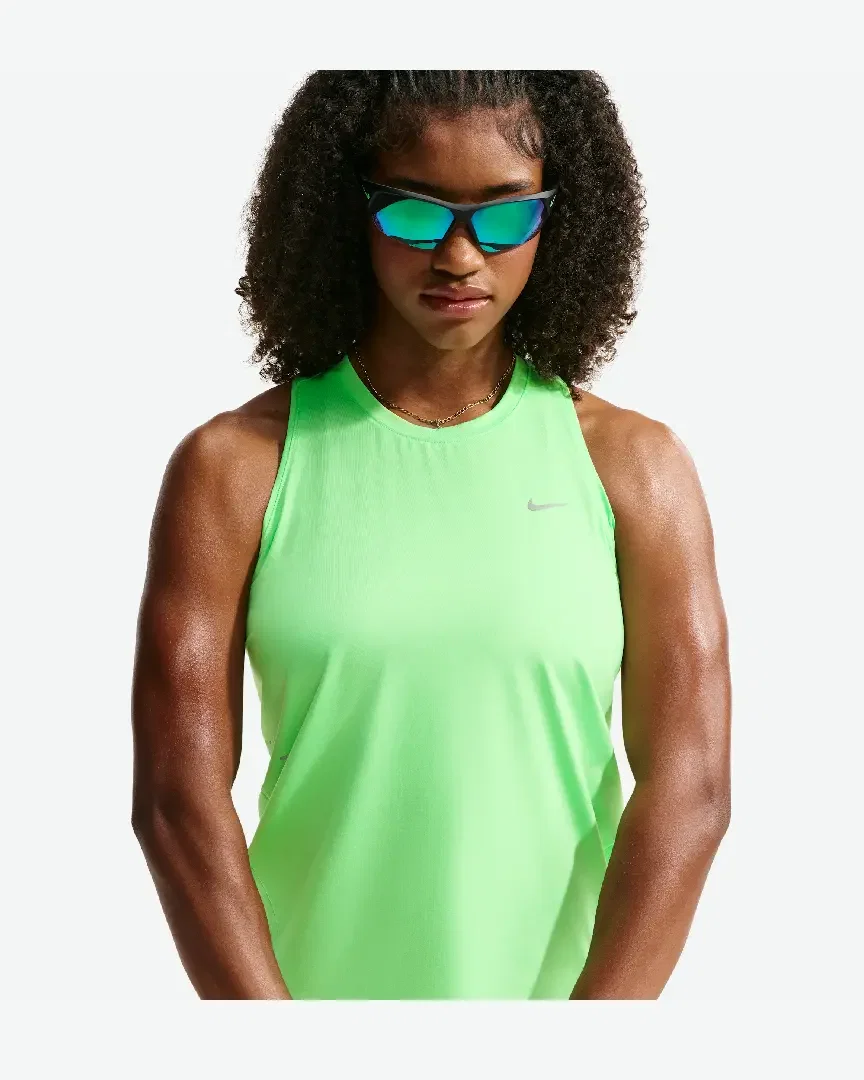 Camiseta sin mangas Dri-Fit Nike Swift Mujer