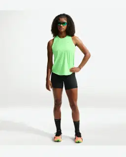 Camiseta sin mangas Dri-Fit Nike Swift Mujer – 4/4