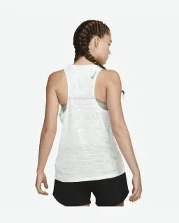 Camiseta sin mangas Nike Dri-Fit Adv Run Division Mujer – 2/4