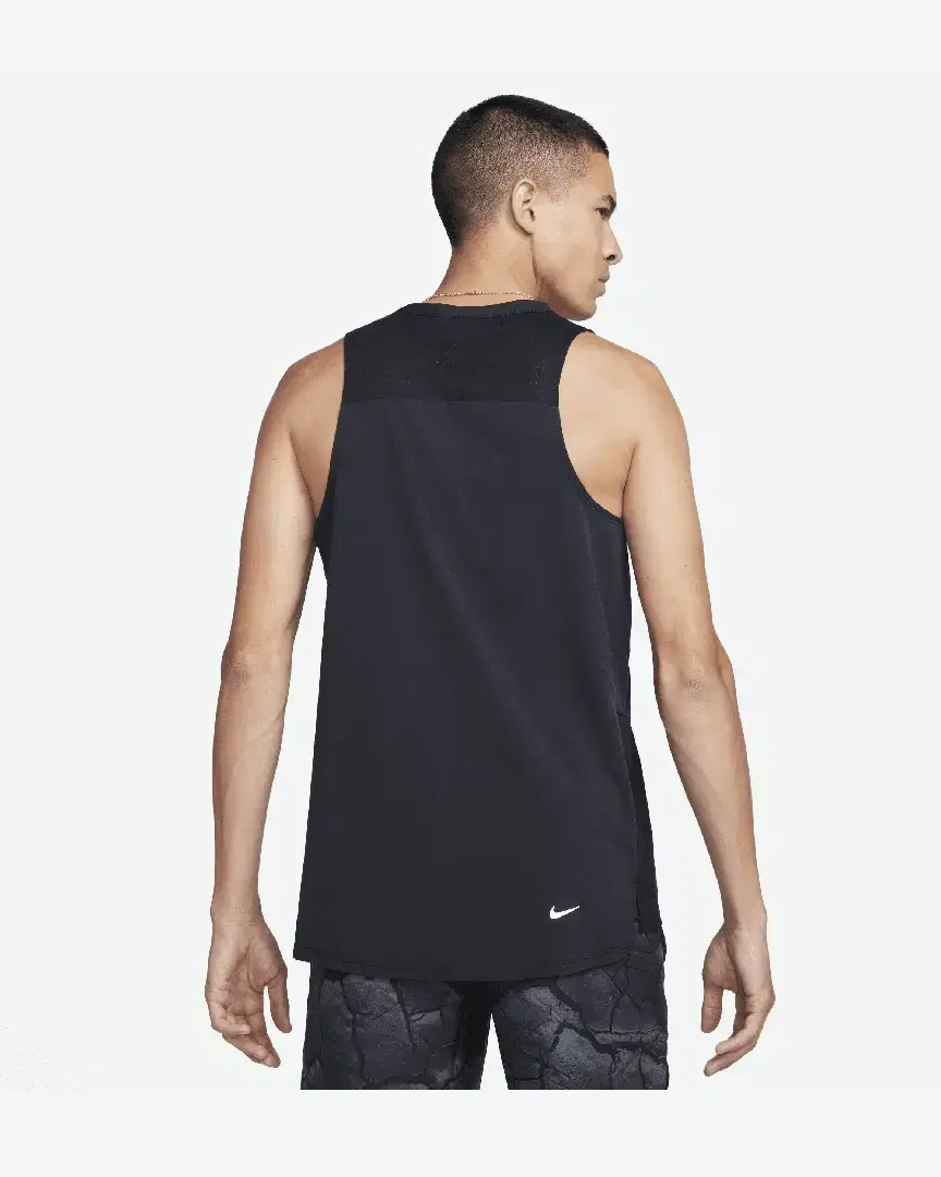 Camiseta sin mangas Nike Dri-Fit Trail M - FJ5336-010 (1) au meilleur prix !