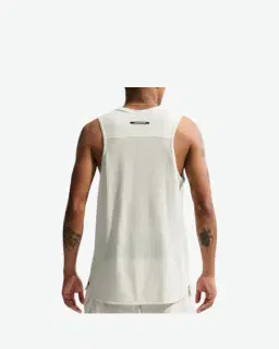 Camisetas sin mangas Nike ACG Solar Chase Hombre – 2/2