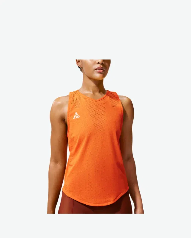Camisetas sin mangas Nike ACG Trailwind W