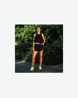Top Corto Nike Dri-Fit Adv Aeroswift Mujer – 3/4