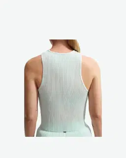 Camiseta sin mangas corta estampada Dri-Fit Adv Nike Aeroswift Mujer – 4/4