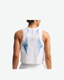 Camiseta sin mangas corta estampada Dri-Fit Adv Nike Aeroswift Mujer – 2/3