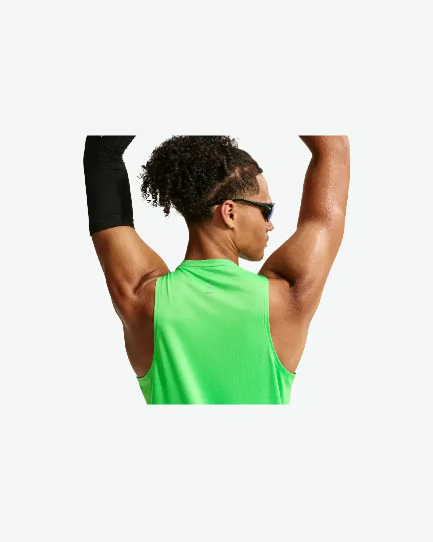 Camiseta sin mangas Dri-Fit Adv Nike Stride M - HV5210-329 (2) au meilleur prix !