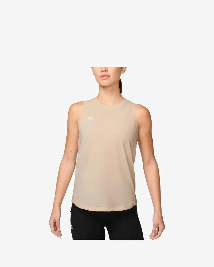 Camiseta sin mangas con diseño Nike Trail Dri-Fit Mujer