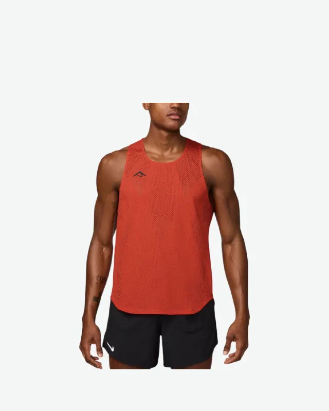 Camisetas sin mangas Nike Trailwind M