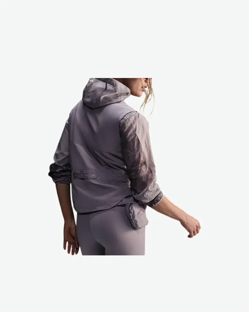 Chaleco Nike Trail W - FV6398-226 (1) au meilleur prix !