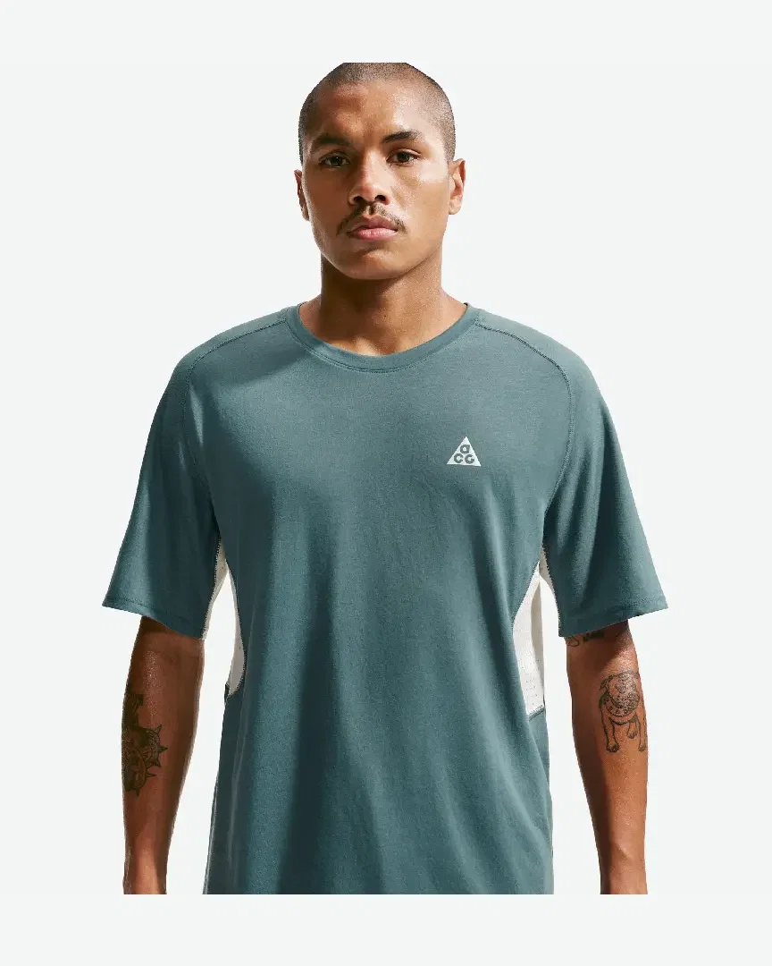 Camiseta de Trail Hombre Dri-Fit Adv Nike Acg « Solar Chase » Hombre