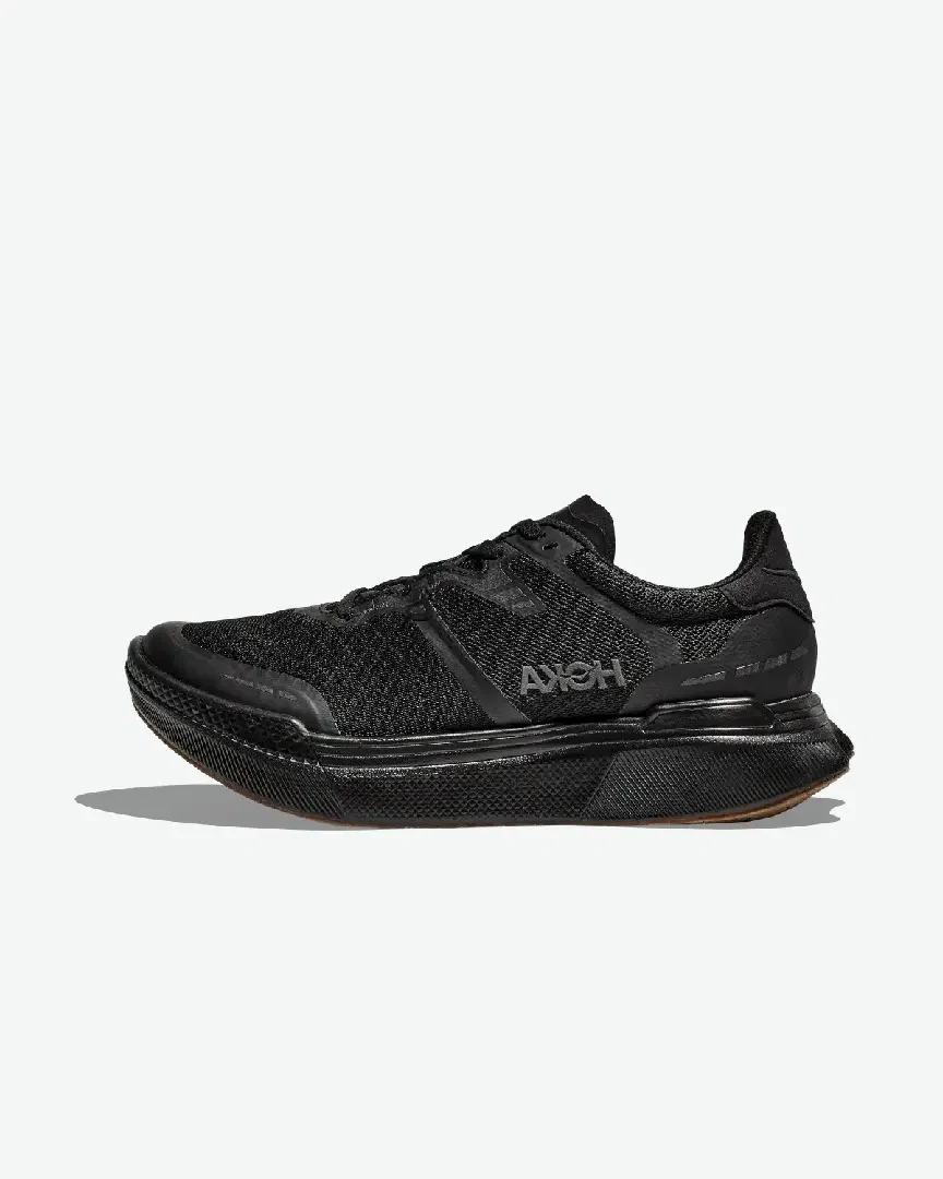 Hoka One One Transport X M