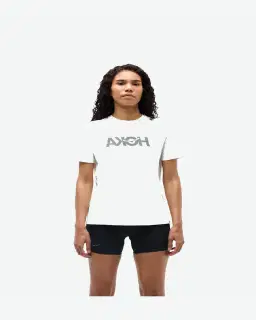 Camiseta Hoka con logo core Mujer – 1/4