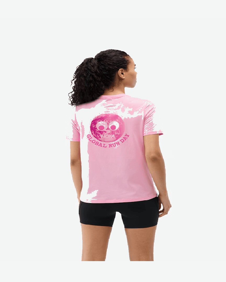 Hoka Camiseta Con Motivo Global Run Day W - 1180491-BLGM (1) au meilleur prix !