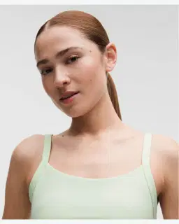 Lululemon Sujetador Con Tirantes Rectos Soporte Ligero, Copas B/C Mujer – 4/5