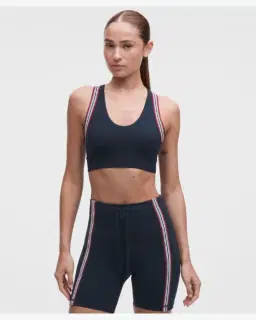Lululemon Sujetador De Yoga Groove Soporte Ligero, Copas B/C Acabados Rayados Mujer – 1/5