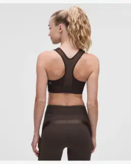 Lululemon Sujetador Espalda Nadadora Con Efecto Brillante License To Train Soporte Medio, Copas B/C Mujer – 2/5