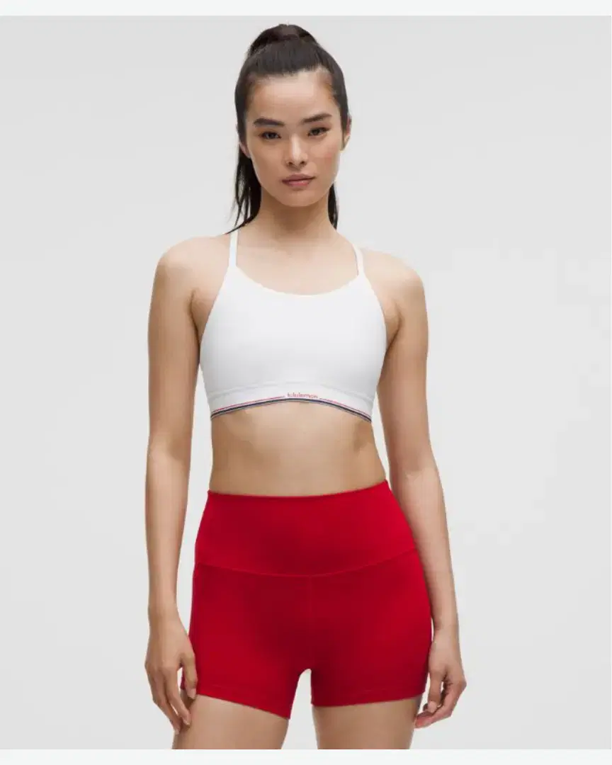 Lululemon Sujetador Flow Y Soporte Medio Logo Copas B C W - Women (31) au meilleur prix !