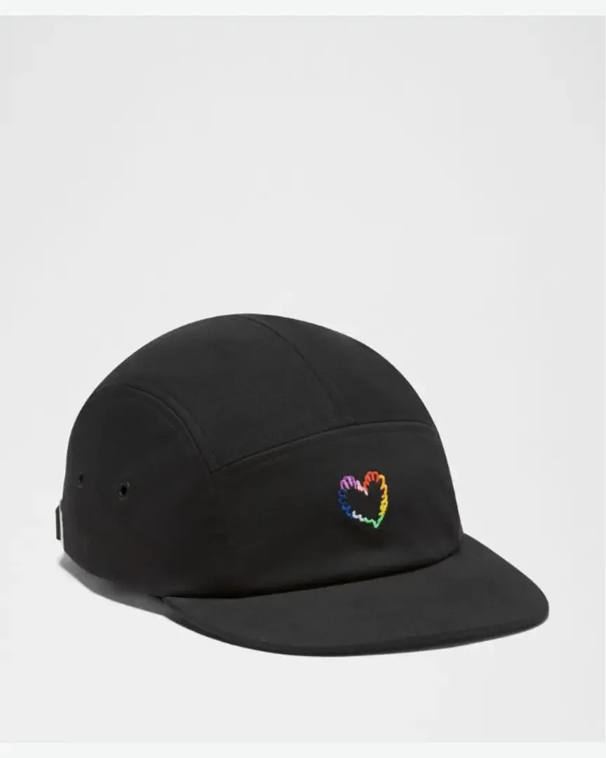 Lululemon Gorra de Cinco Paneles Pride