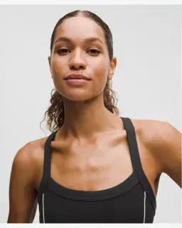 Lululemon Camiseta sin mangas Wunder Train con tirantes, acabados con ribete, soporte ligero, copas B/C Mujer – 4/5