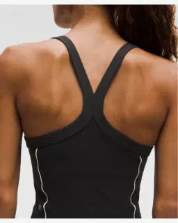 Lululemon Camiseta sin mangas Wunder Train con tirantes, acabados con ribete, soporte ligero, copas B/C Mujer – 5/5