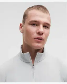 Lululemon Camiseta de Correr Semi-Zip Reflectante Hombre – 4/5