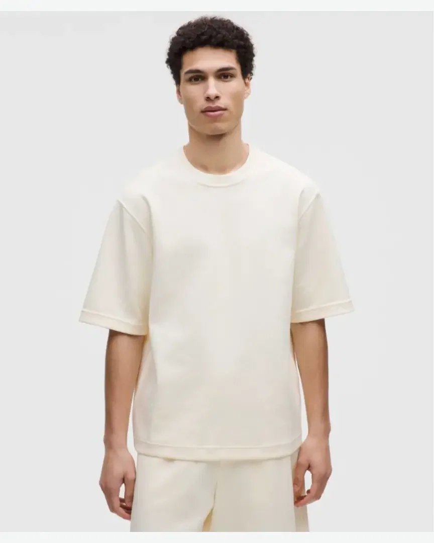 Lululemon Top Grande Estándar Cuello Redondo De Manga Corta Hombre
