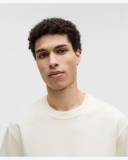 Lululemon Top Grande Estándar Cuello Redondo De Manga Corta Hombre – 4/5