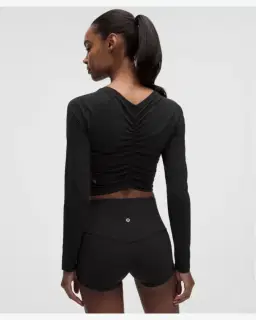 Lululemon Top de Manga Larga con Cuello en V Fruncido en el Centro All It Takes Mujer – 3/5