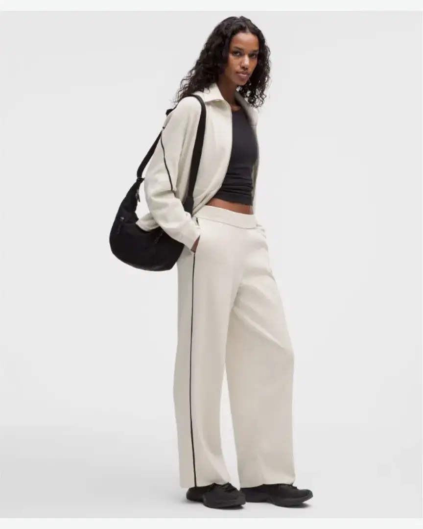 Lululemon Pantalón De Chándal De Talle Medio-Alto En Tejido Suave W - Women (23) au meilleur prix !