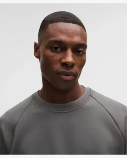 Lululemon Suéter Cuello Redondo Clásico Smooth Spacer Hombre – 4/5