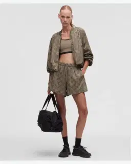 Lululemon Short De Chándal De Cintura Alta En Satén Monogramado 10 Cm Mujer – 1/5